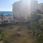 Estudio Luminoso Junto A La Playa טורוקס