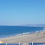 Estudio Luminoso Junto A La Playa דירה