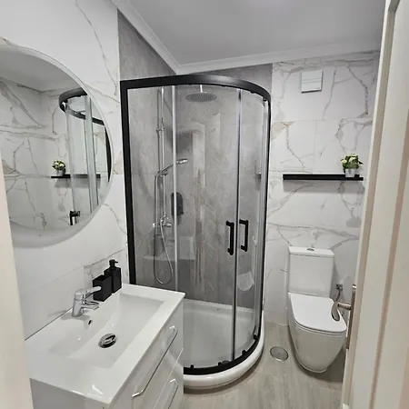 Estudio Luminoso Junto A La Playa *